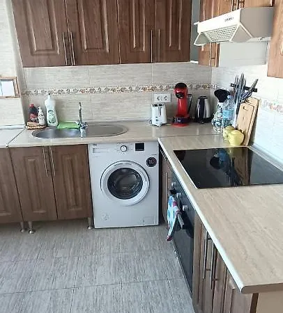 Gran Cerca Del Mar Y Castillo