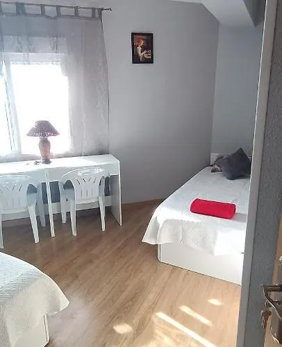 Gran Cerca Del Mar Y Castillo Dénia