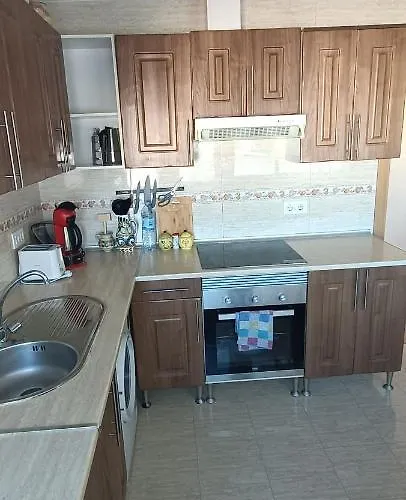 Gran Cerca Del Mar Y Castillo Dénia